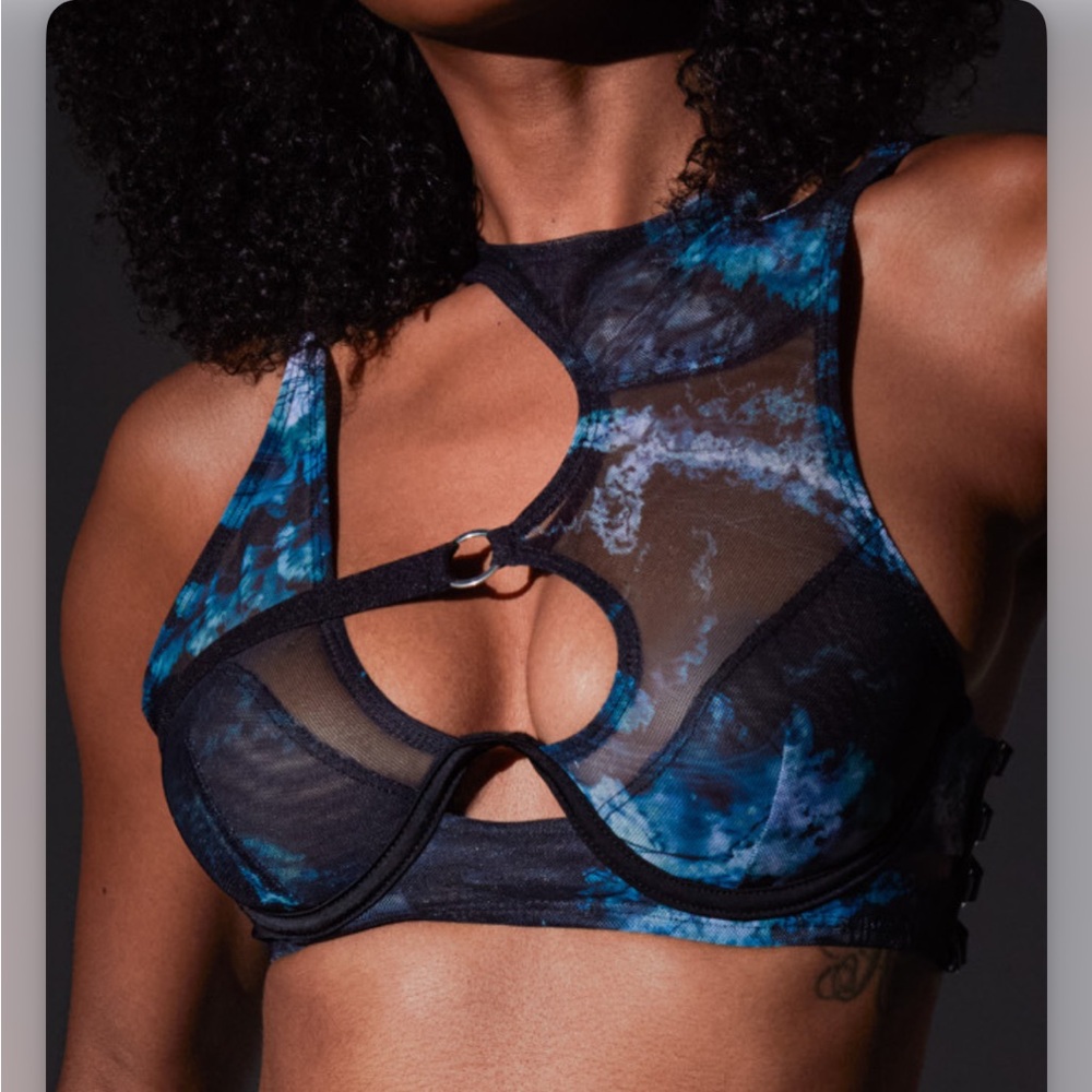 Thistle and Spire Electra Bra Size L NWT